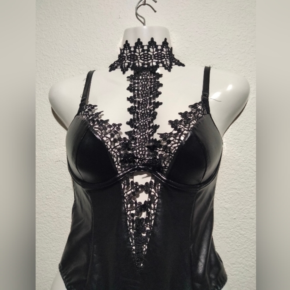 Dreamgirl bodysuit - Picture 3 of 4